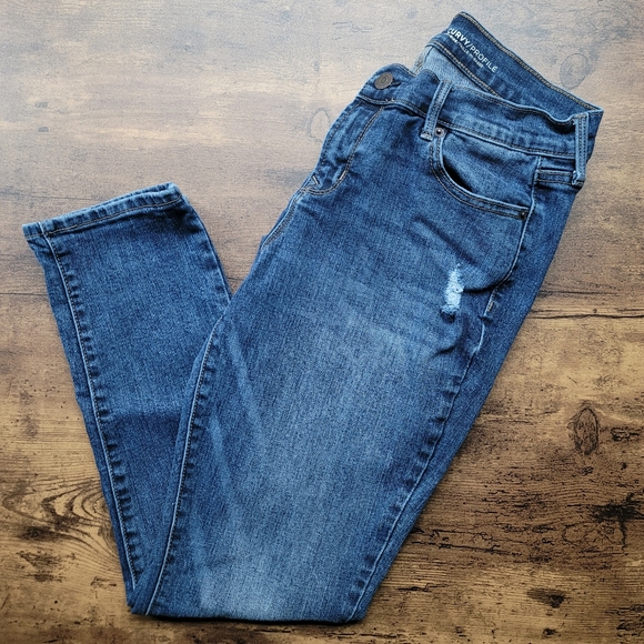 Old Navy / 6 Short / Curvy Mid Rise Jeans - Picture 7 of 7